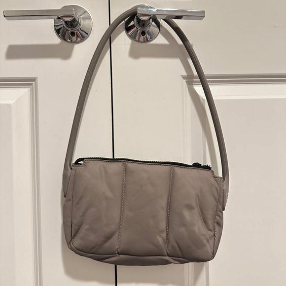 Heaven by Marc Jacobs Shoulder Bag - Picture 2 of 2